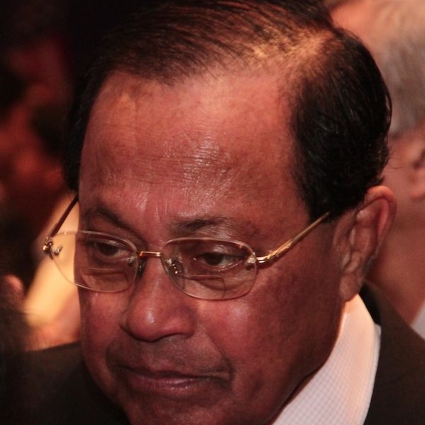 মওদুদ আহমদ